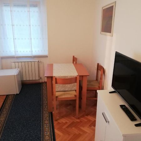 Sobe Sabec Bed and Breakfast Postojna Εξωτερικό φωτογραφία