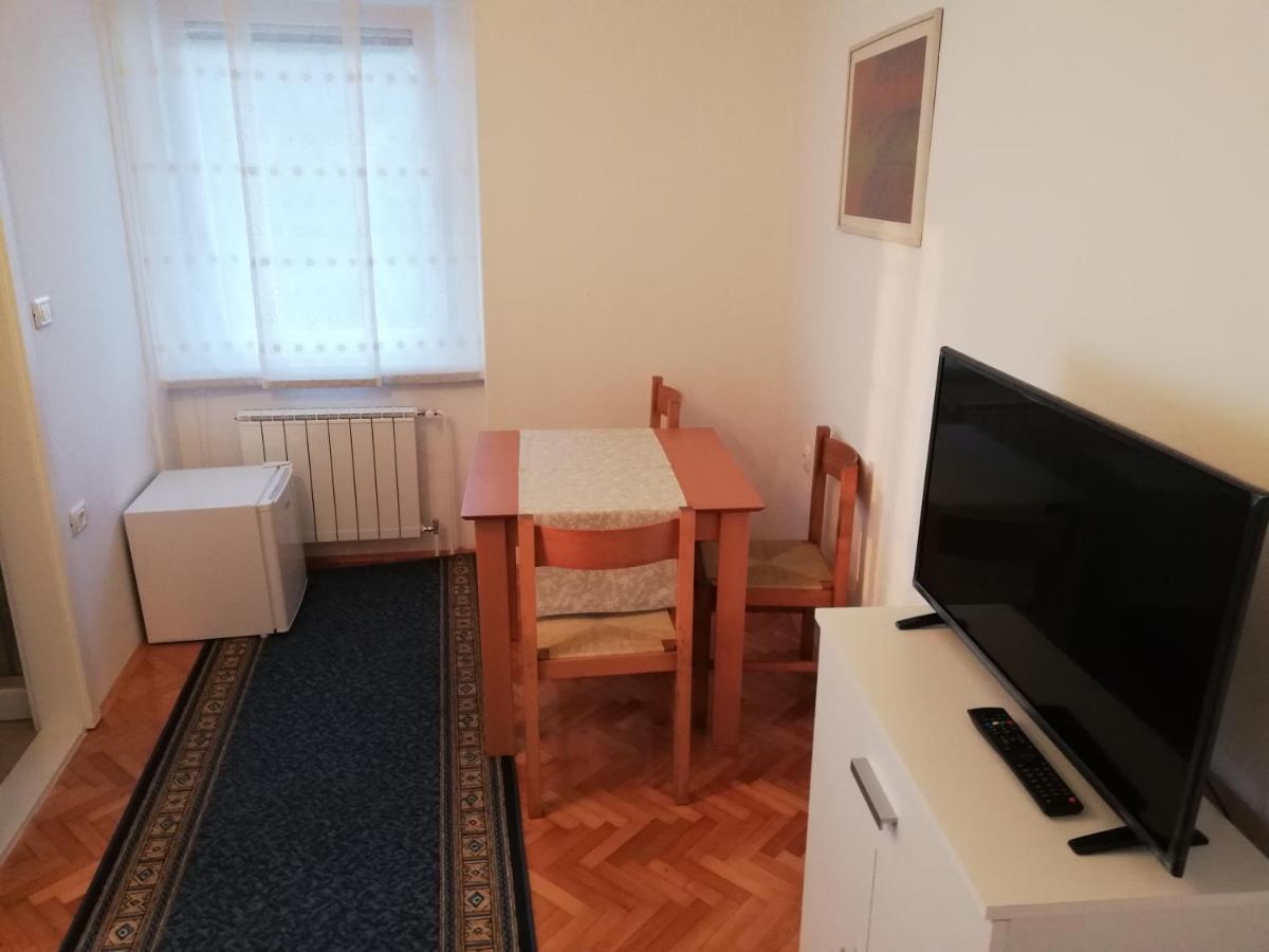 Sobe Sabec Bed and Breakfast Postojna Εξωτερικό φωτογραφία