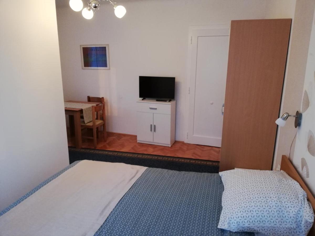 Sobe Sabec Bed and Breakfast Postojna Εξωτερικό φωτογραφία