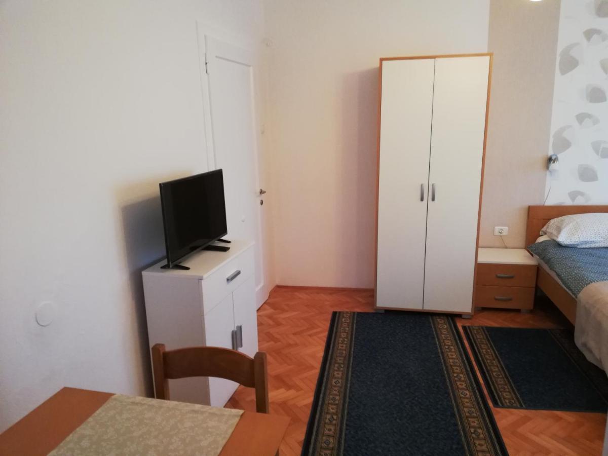 Sobe Sabec Bed and Breakfast Postojna Εξωτερικό φωτογραφία
